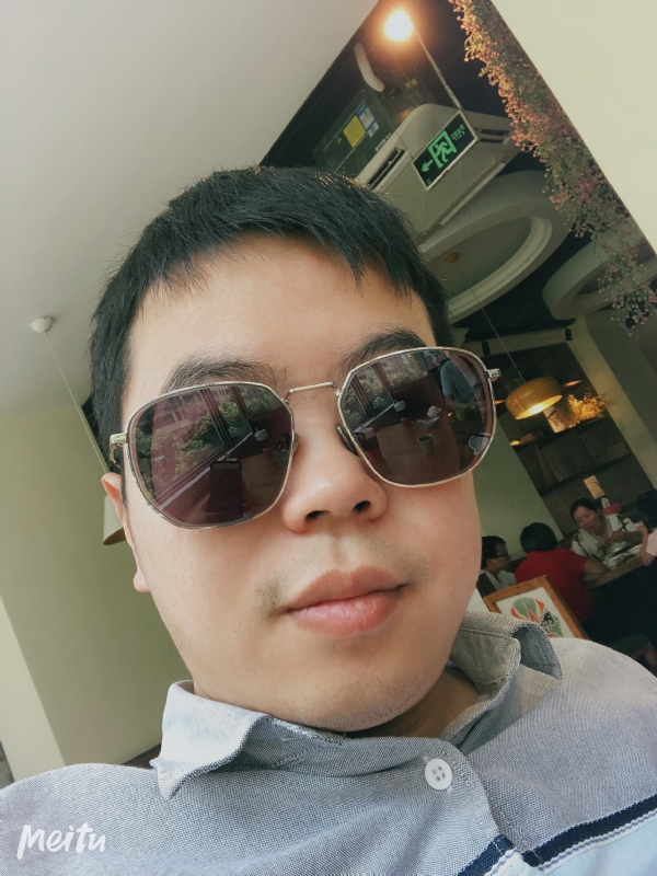 月台等路人的第一张照片--漳浦征婚网