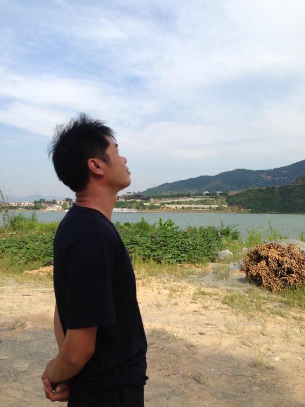 雾里看花的第一张照片--漳浦征婚网