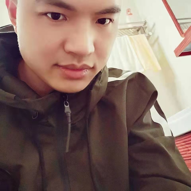 高大上的宅男的第二张照片--漳浦征婚网