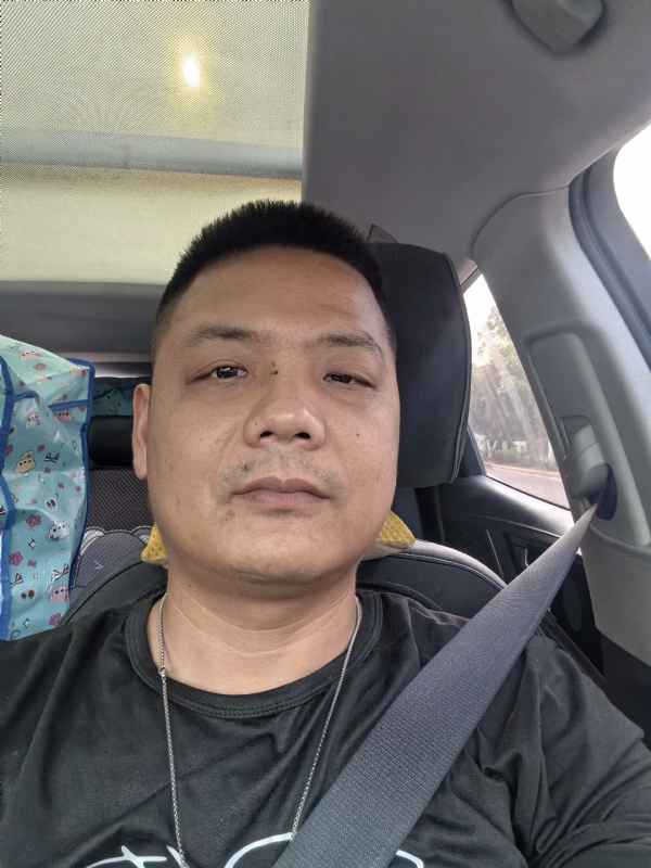 卖电池的大叔的第一张照片--漳浦征婚网